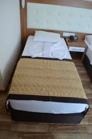 Standart Oda,Kara veya Havuz Manzaralı,Balkonlu