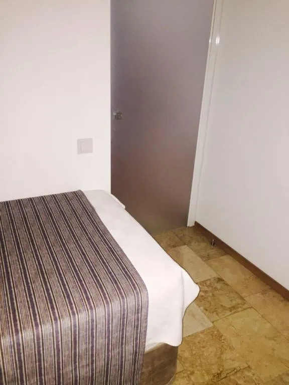 Deluxe Triple