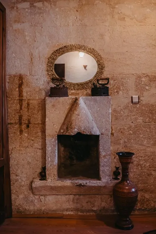 Aynalı Oda