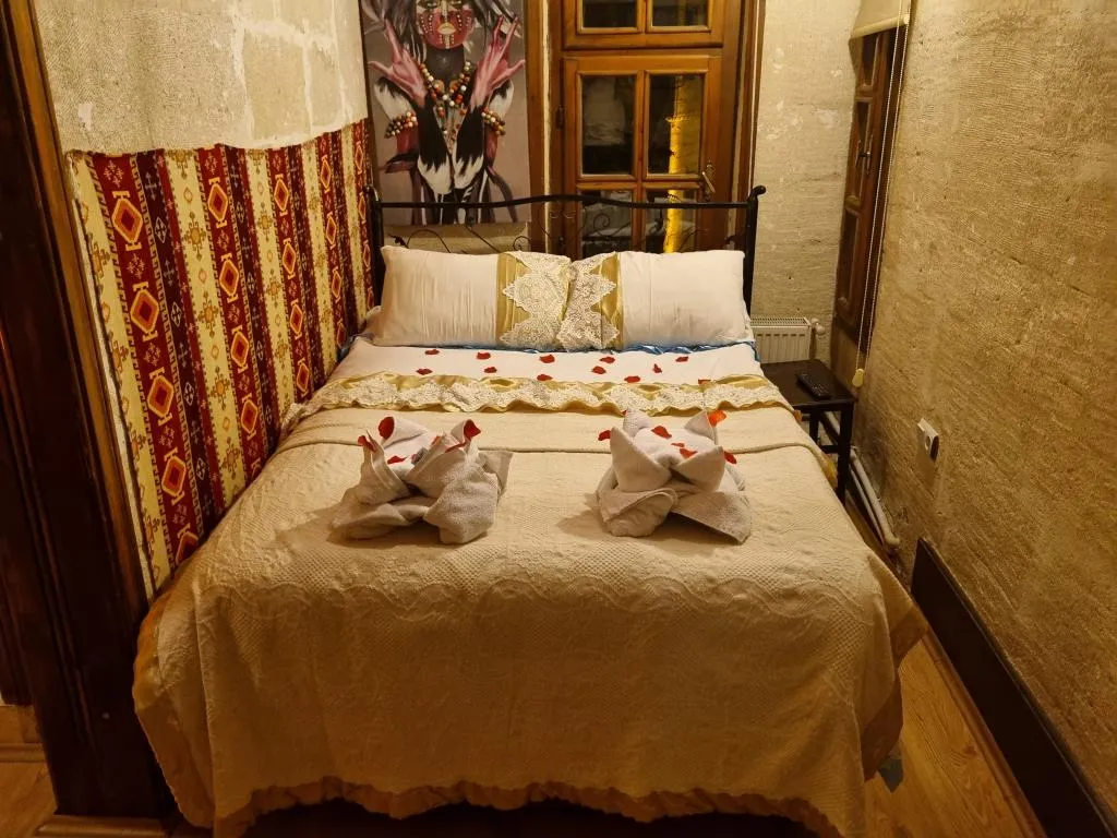 Aynalı Oda