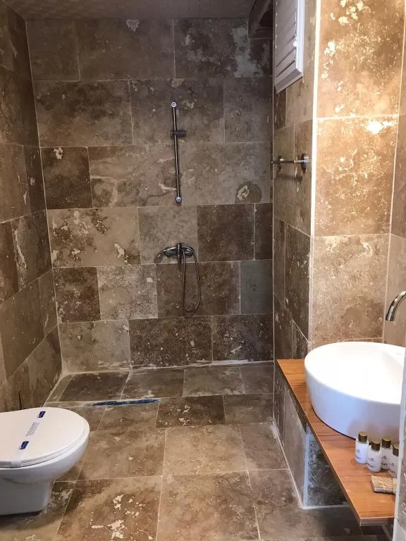 Jakuzili Deluxe Oda-Çavuşin-Göreme-Kozaklı-Uçhisar