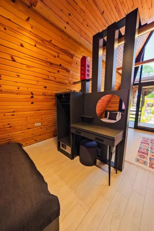Standart Bungalow,Havuz Manzaralı,Balkon veya Teraslı