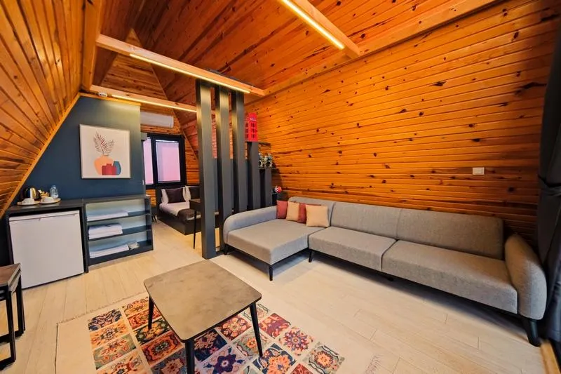 Standart Bungalow,Havuz Manzaralı,Balkon veya Teraslı