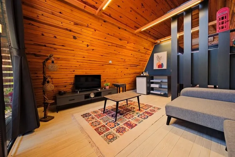 Standart Bungalow,Havuz Manzaralı,Balkon veya Teraslı