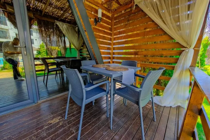 1+1 Bungalov,Havuz veya Bahçe Manzaralı,Balkon veya Teraslı