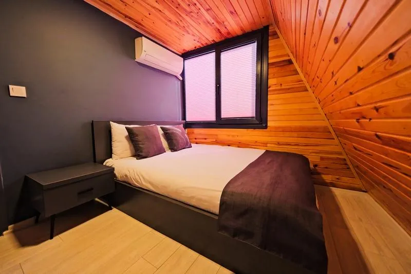 1+1 Bungalov,Havuz veya Bahçe Manzaralı,Balkon veya Teraslı