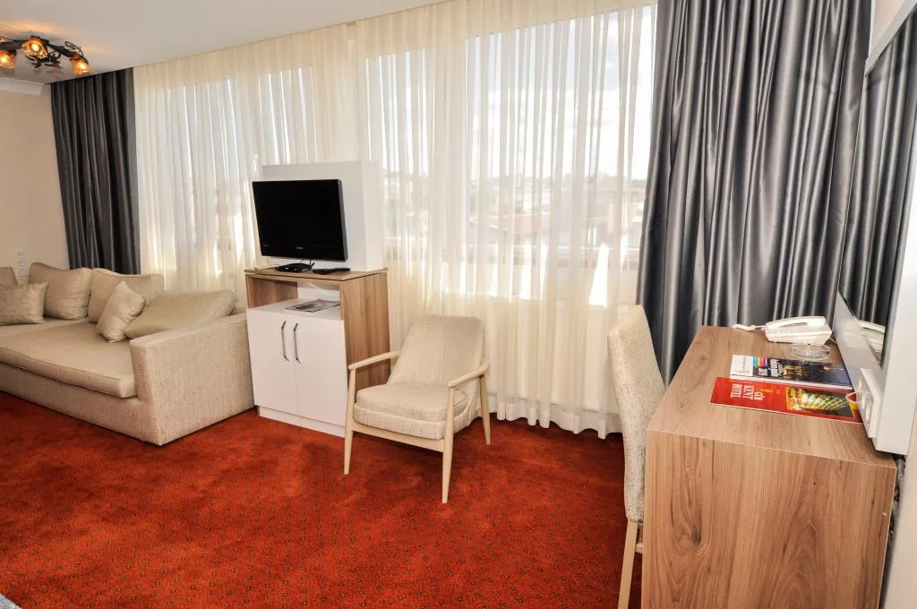 Executive Suite