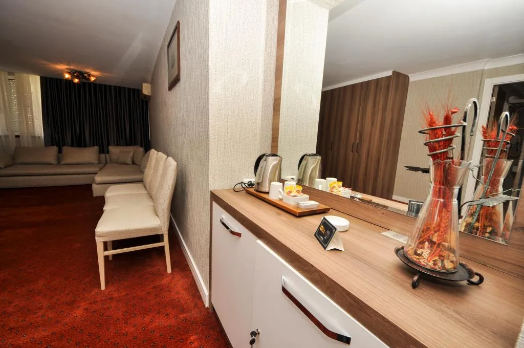 Executive Suite
