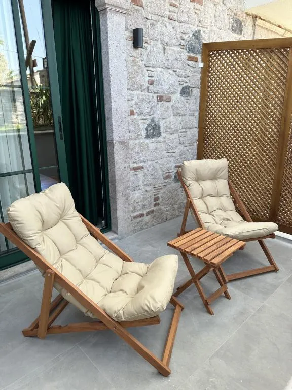 Comfort Oda,Bahçe Manzaralı,Balkonlu