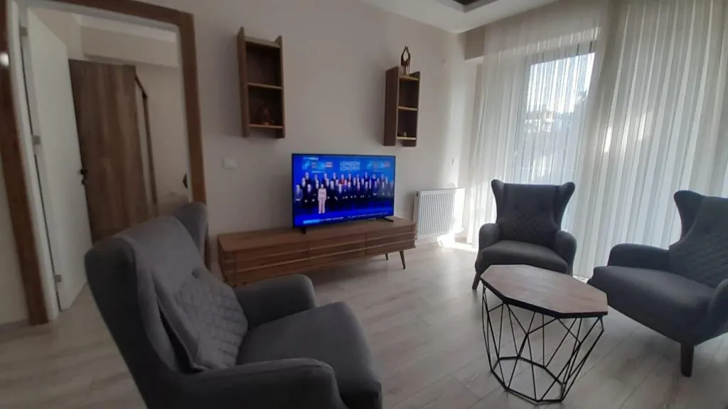 1+1 DENİZ MANZARALI DAİRE