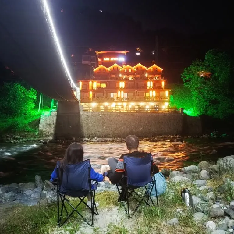 DELÜKS NEHİR MANZARALI DOUBLE