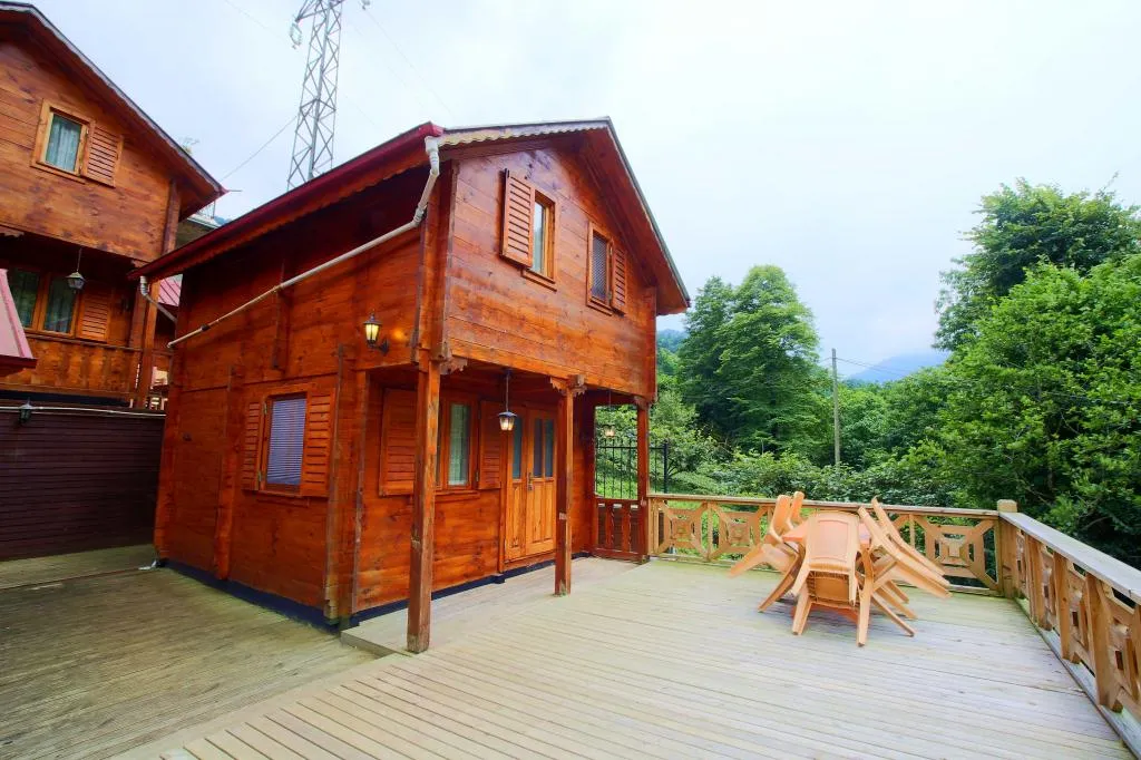 DUBLEKS BUNGALOV EV - ÇAY BAHÇESİ MANZARALI