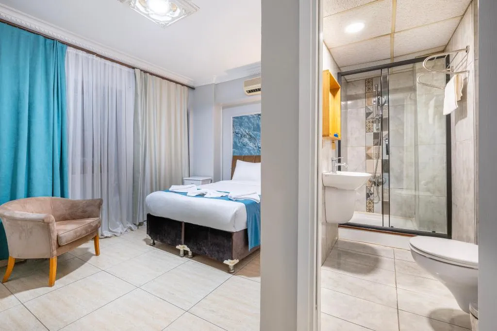 ECONOMY ROOM