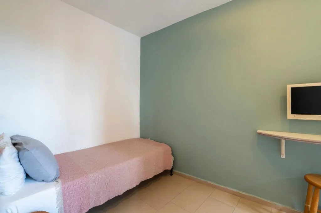 Triple, Şehir Manzaralı,