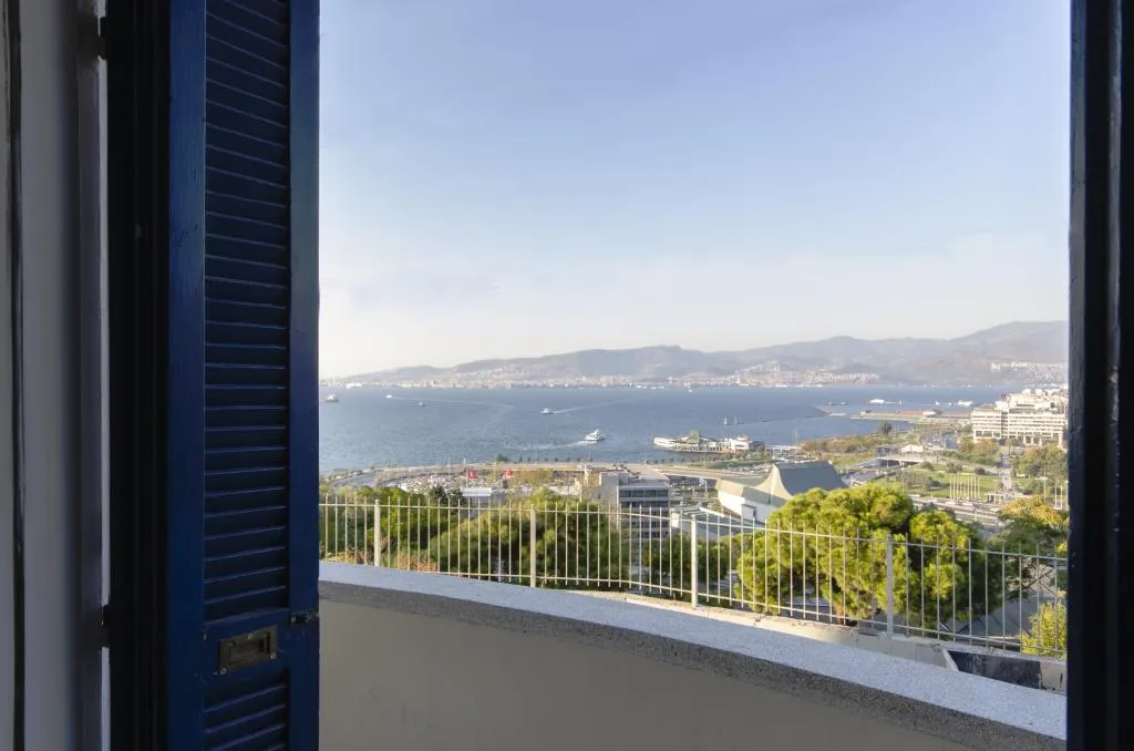 Suite - İki Yatak Odalı,Deniz Manzaralı,Balkonlu