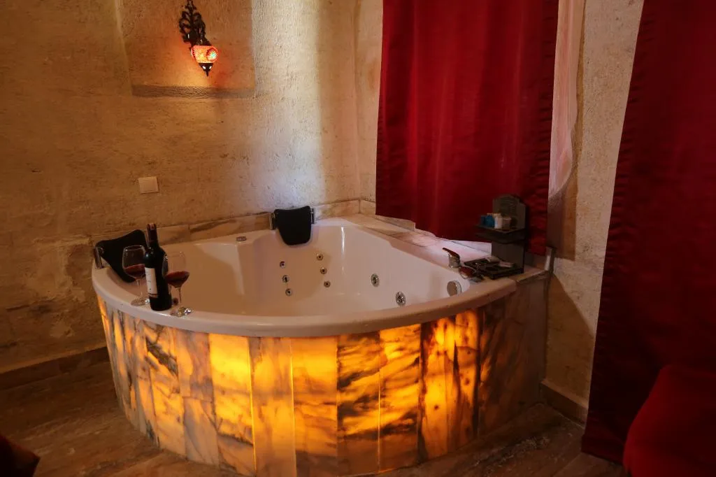 Suite,Vadi Manzaralı,Jakuzili