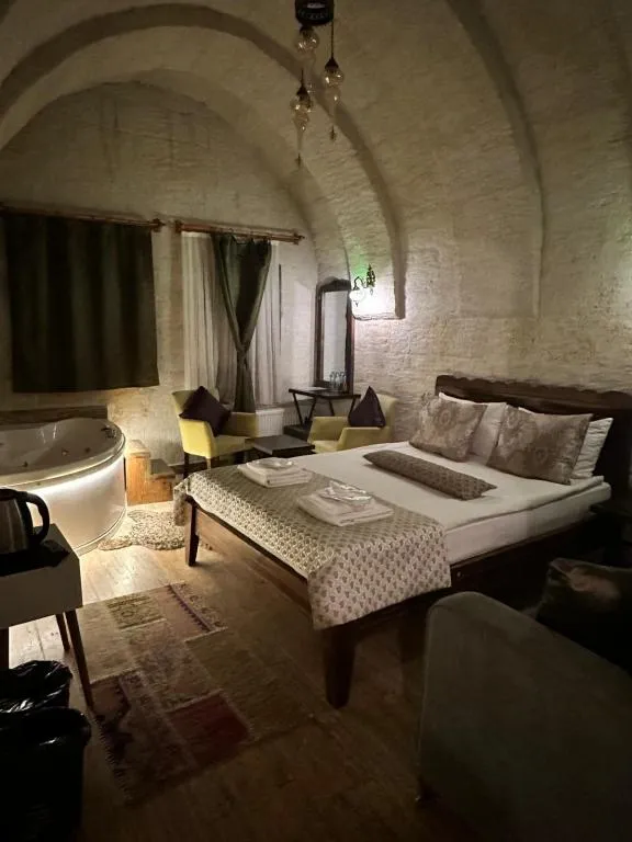 Suite,Vadi Manzaralı,Jakuzili