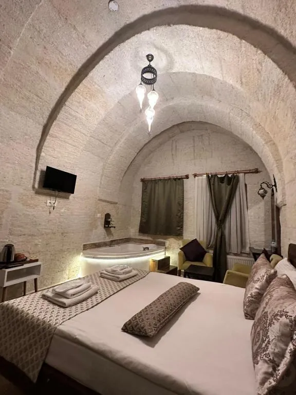 Suite,Vadi Manzaralı,Jakuzili