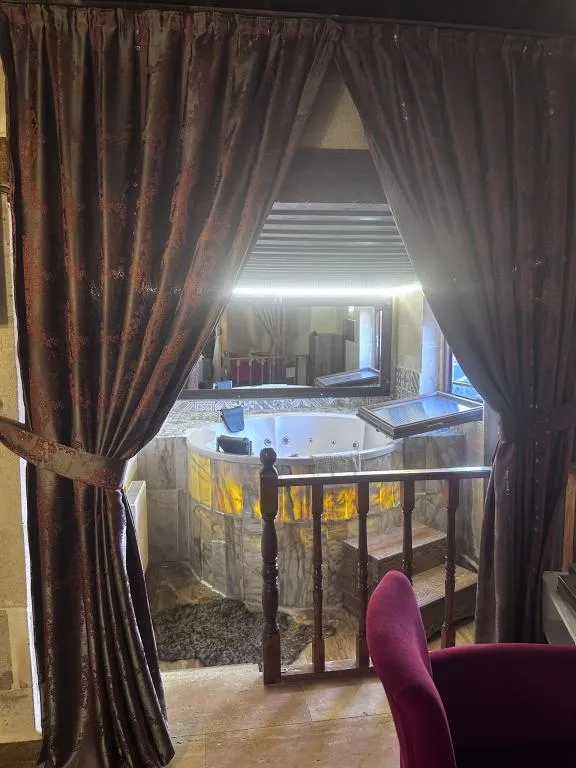Jakuzili Deluxe Oda,Vadi veya Bahçe Manzaralı,Jakuzili