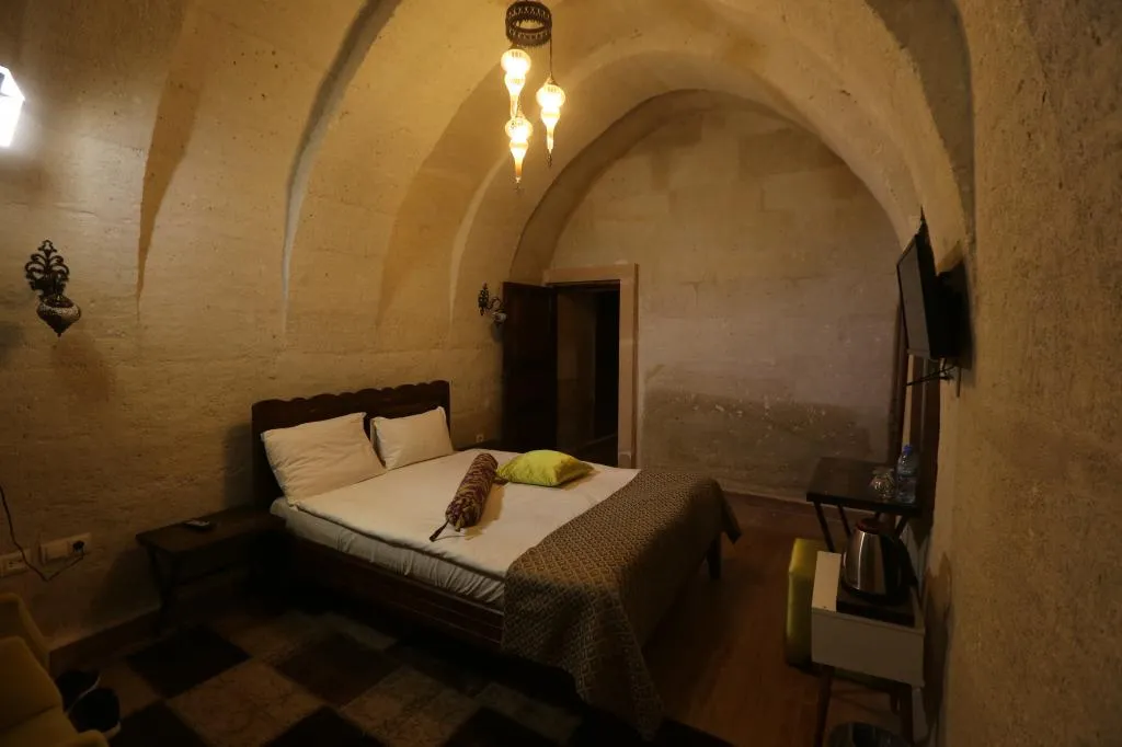 Basic Stone Room,Bahçe Manzaralı,Büyük Yataklı