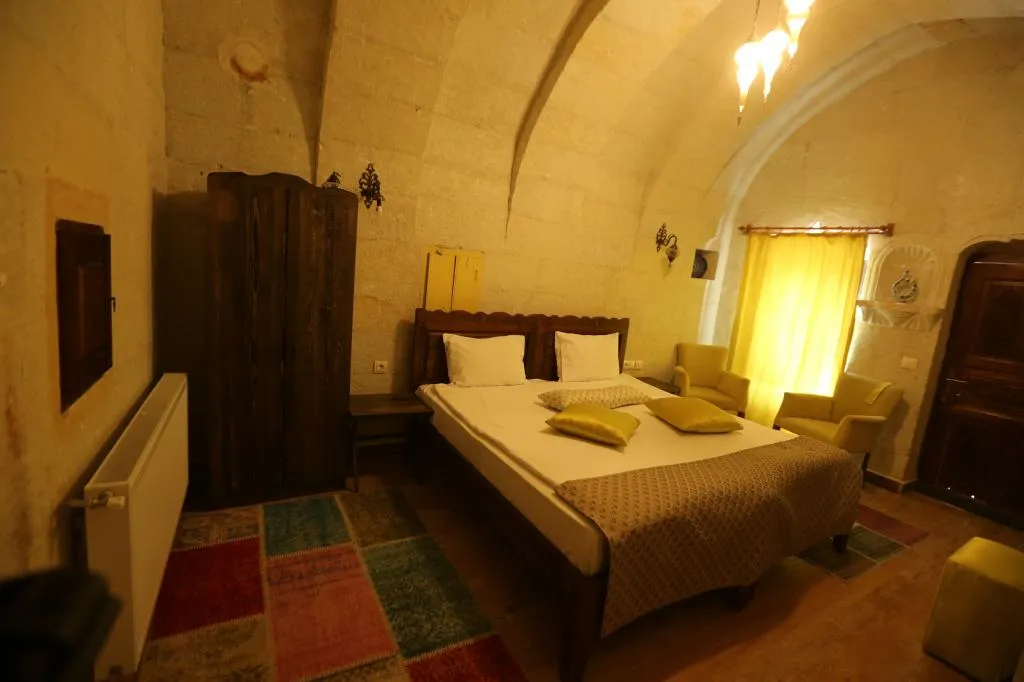 Basic Stone Room,Bahçe Manzaralı,Büyük Yataklı