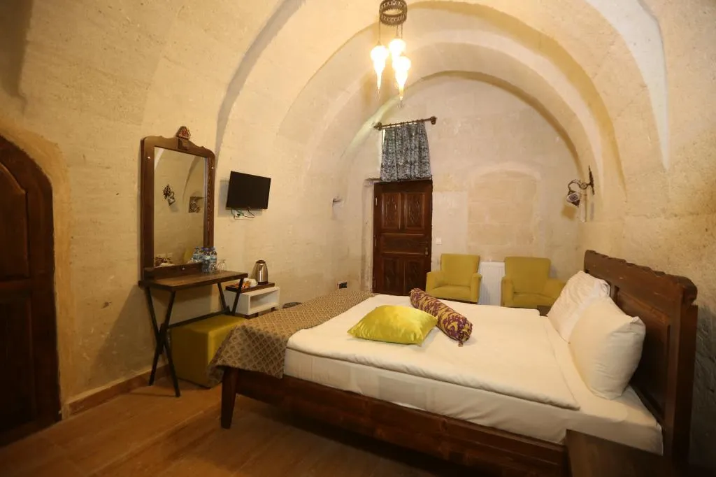 Basic Stone Room,Bahçe Manzaralı,Büyük Yataklı