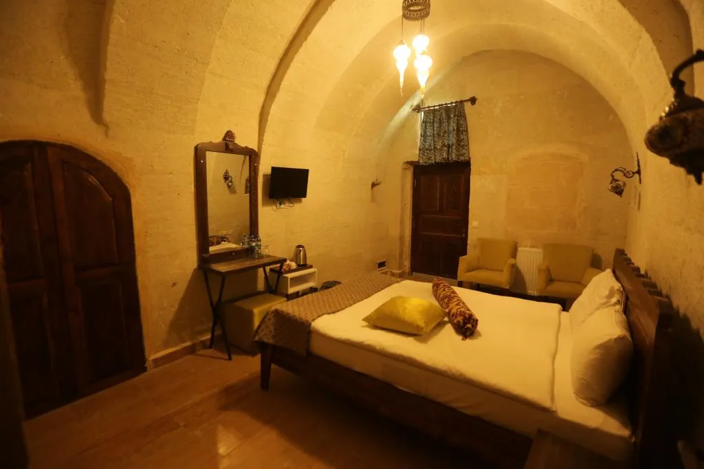 Basic Stone Room,Bahçe Manzaralı,Büyük Yataklı
