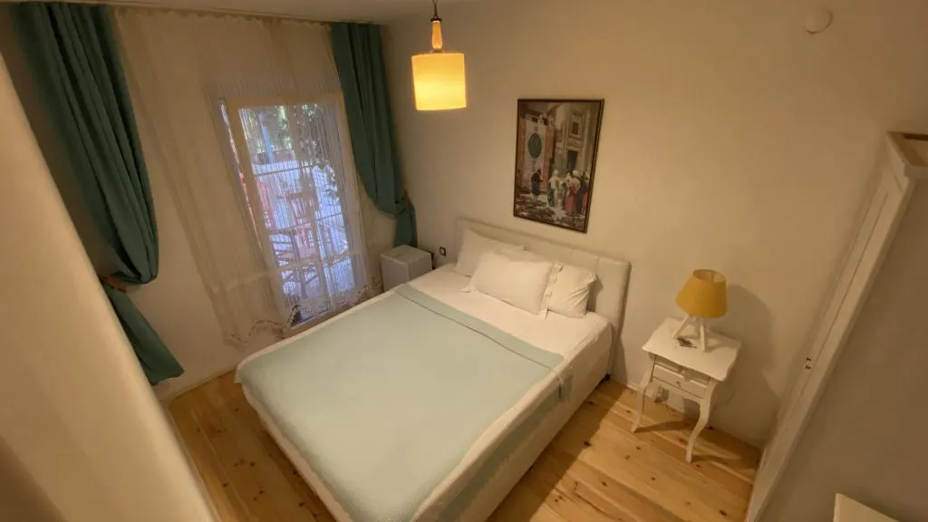 Standart Oda,Bahçe Manzaralı,Giriş Katı