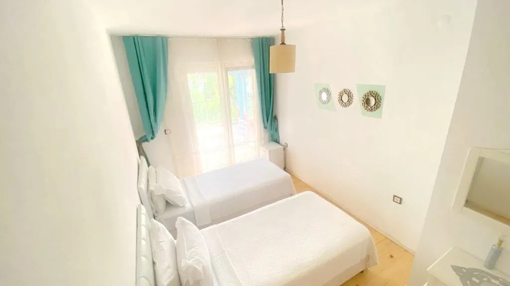 Standart Oda,Bahçe Manzaralı,Balkonlu