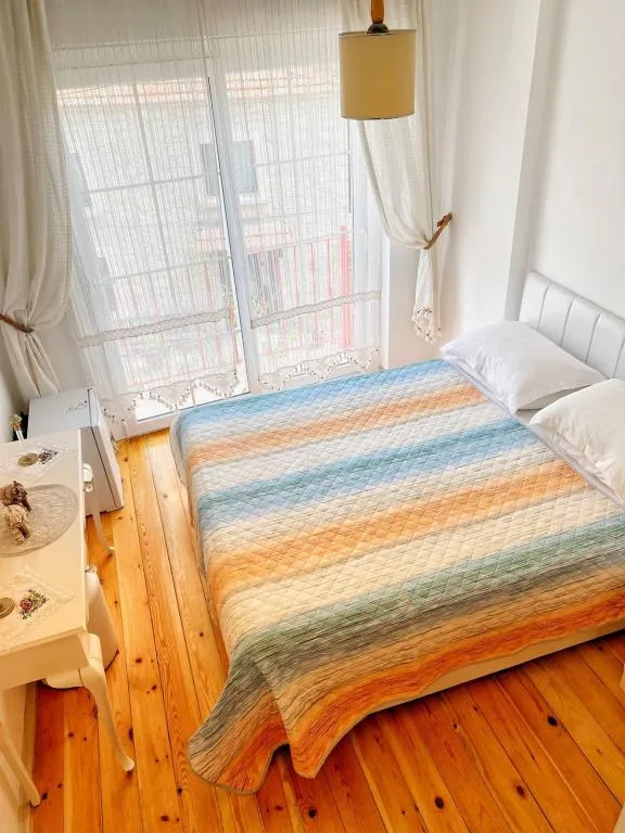 Standart Oda,Sokak Manzaralı,Balkonlu