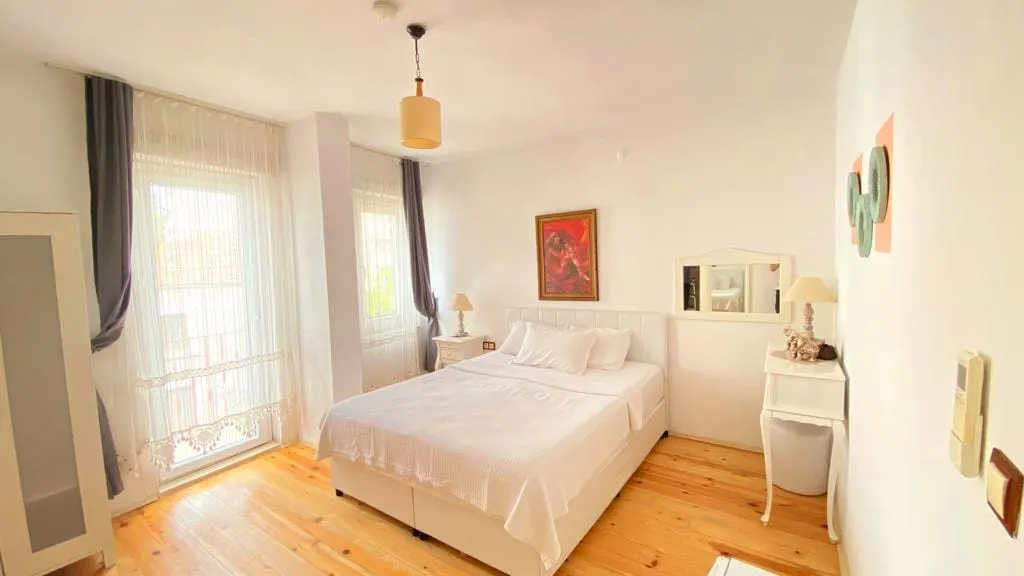 Deluxe Oda Balkonlu,Bahçe Manzaralı,Balkonlu