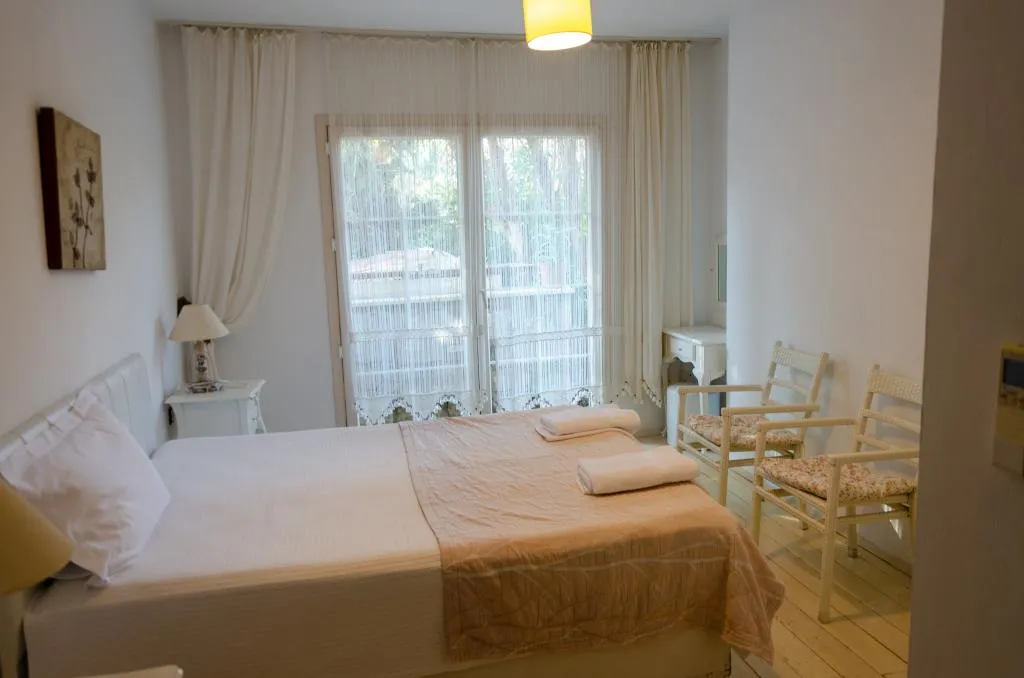 Deluxe Oda,Bahçe Manzaralı,Balkonlu