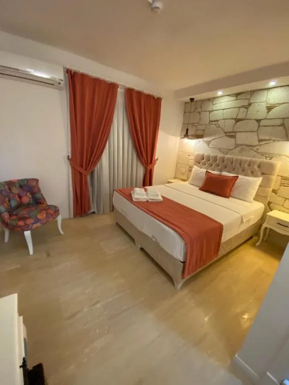 Çift Kişilik,Bahçe Manzaralı,Fransız Balkonlu