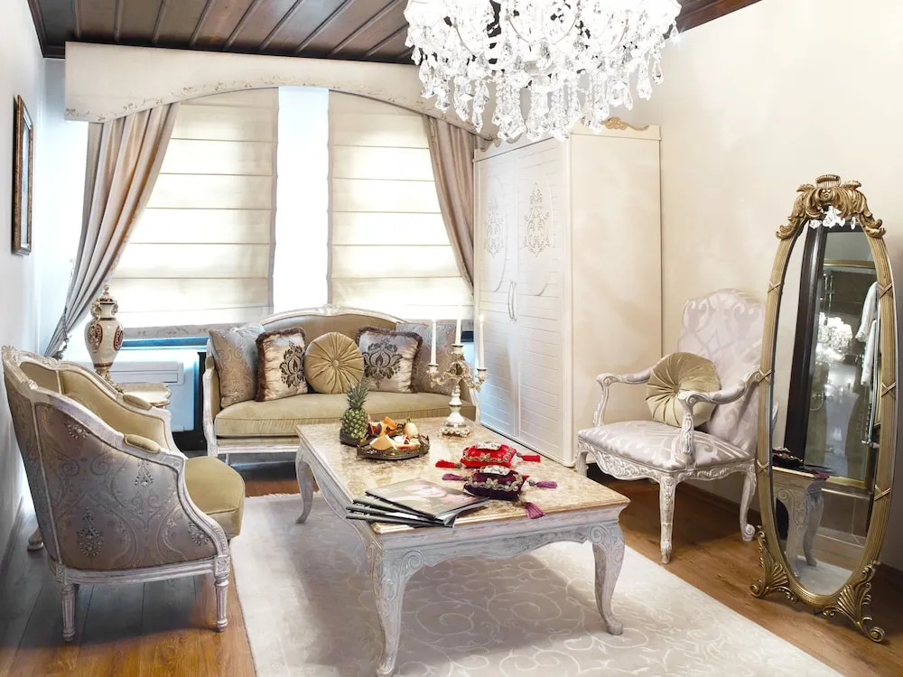 Sultan Suite