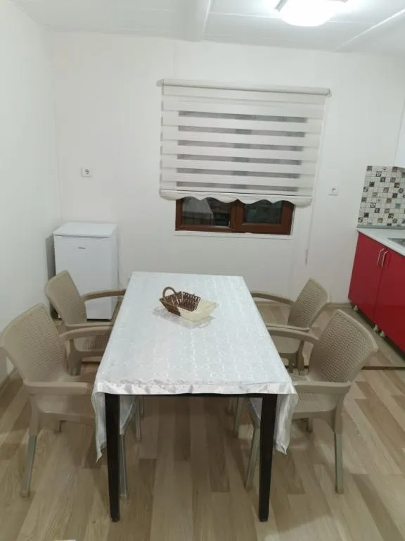 Daire-Tek Yatak Odalı,Kısmi Deniz Manzaralı,Teraslı