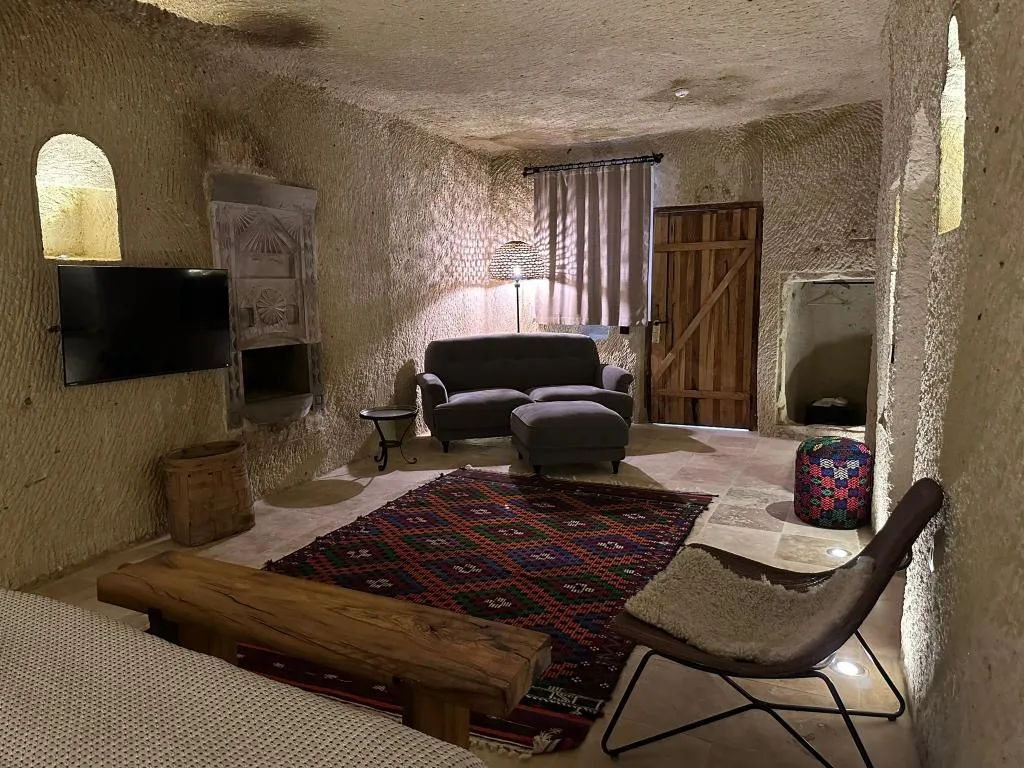 Elite Cave Suite,Manzarasız,Jakuzili