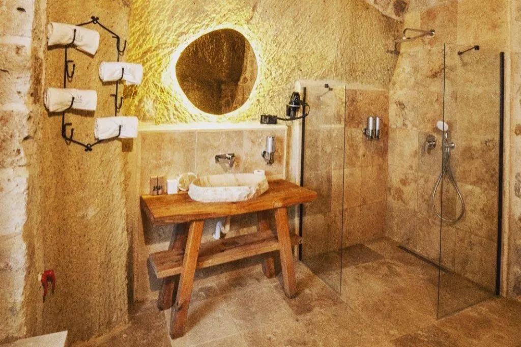 Comfort Suite,Manzarasız,Jakuzili (2 Kişilik)
