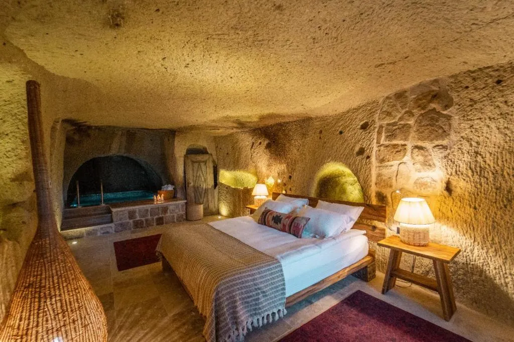 Suite,Avlu Manzaralı,Havuzlu