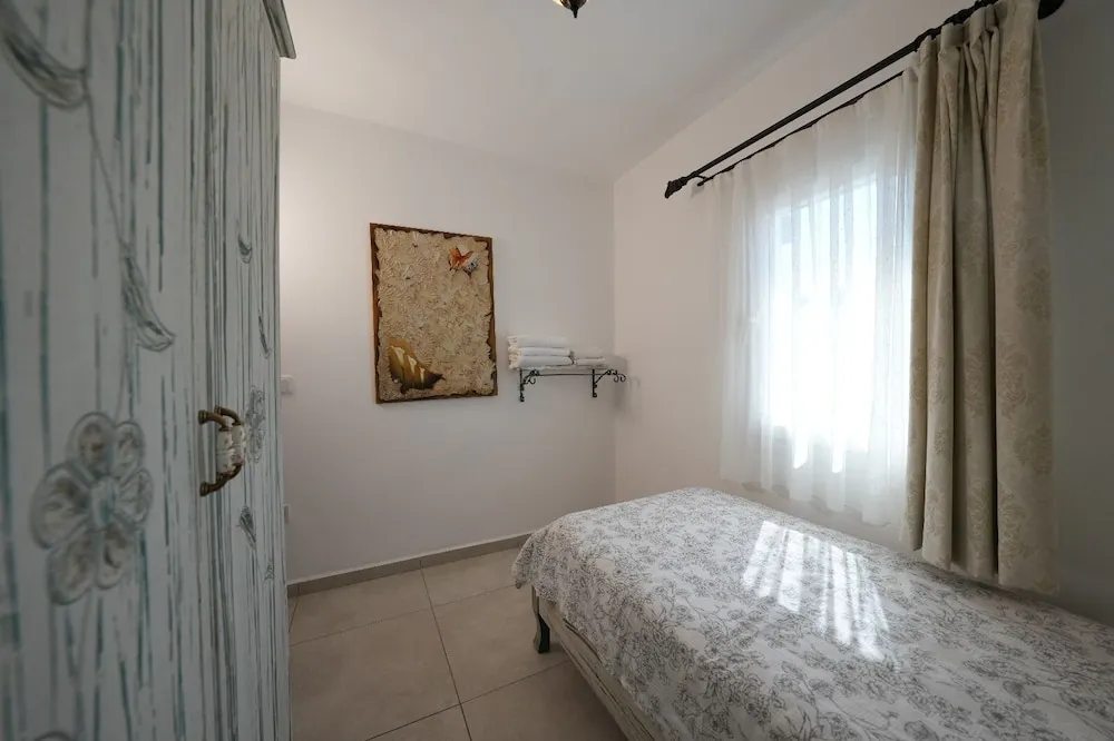 Design Üç Kişilik Oda, 1 Yatak Odası, Deniz Manzaralı