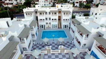 Bahama Art Hotel