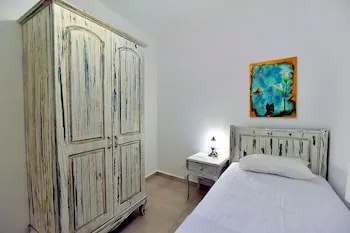 Bahama Art Hotel