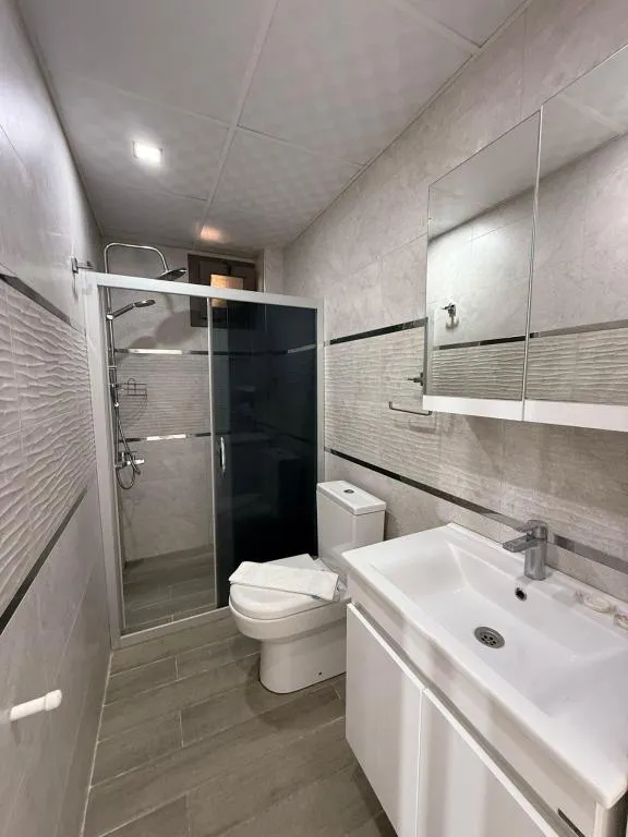 1+1 Aile Odası,Deniz Manzaralı,Balkonlu