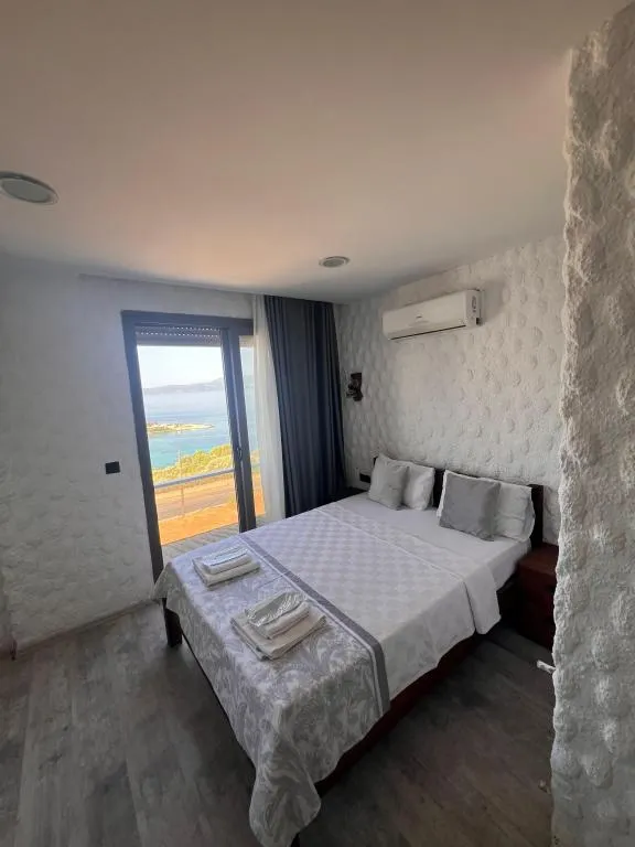 Standart Oda,Deniz Manzaralı,Balkonlu