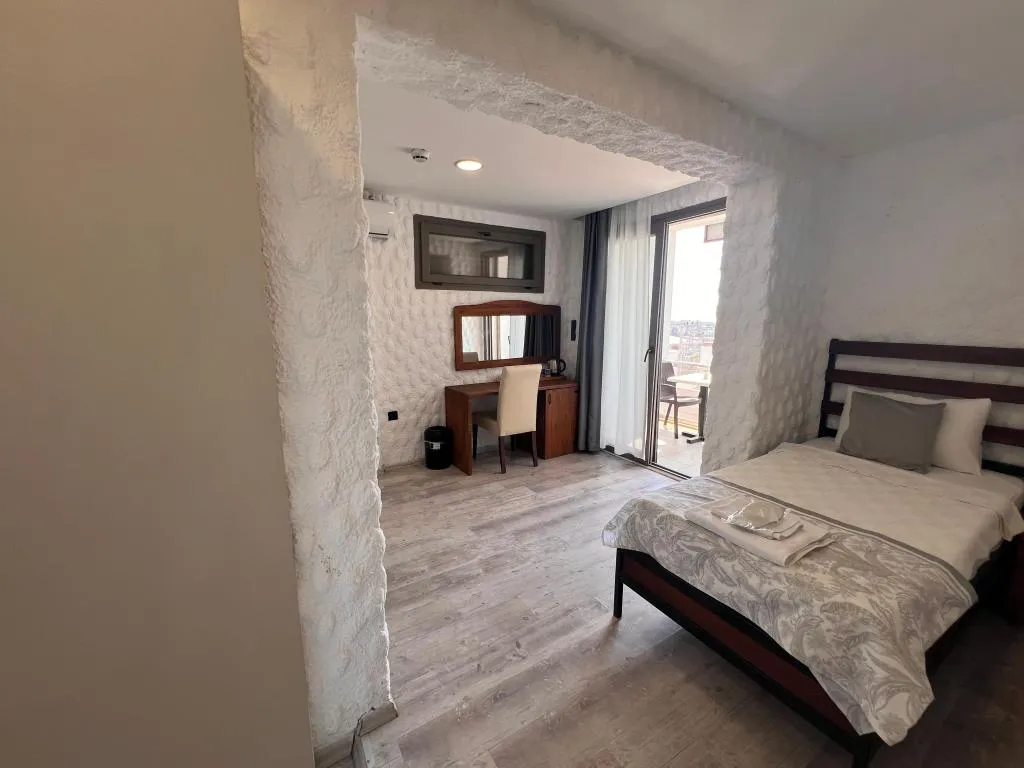 Deluxe Aile Odası,Deniz Manzaralı,Balkonlu