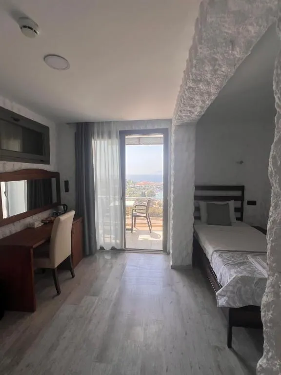 Deluxe Aile Odası,Deniz Manzaralı,Balkonlu