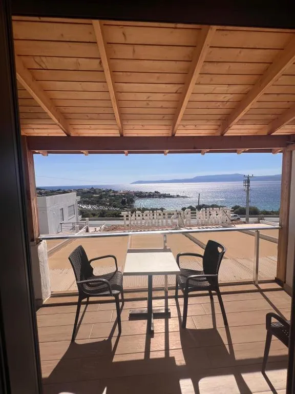 1+1 Aile Odası,Deniz Manzaralı,Balkonlu