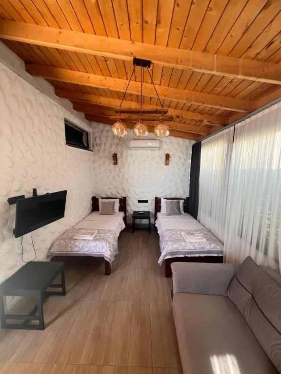 1+1 Aile Odası,Deniz Manzaralı,Balkonlu