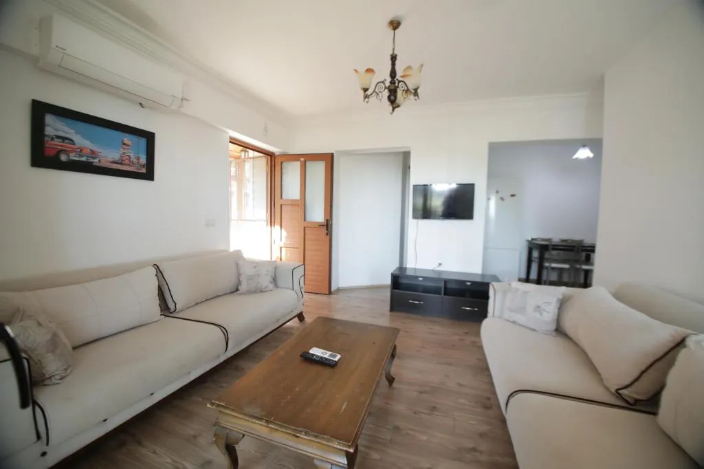 ORTA KAT 1+1 DENİZ MANZARALI BALKONLU