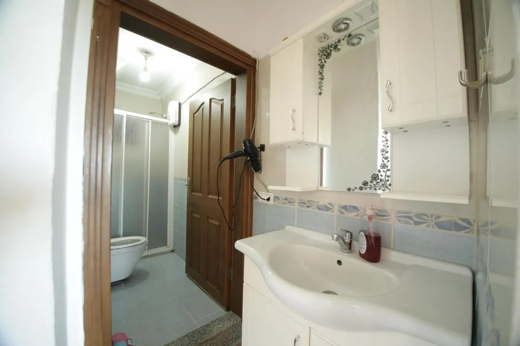 ORTA KAT 1+1 DENİZ MANZARALI BALKONLU