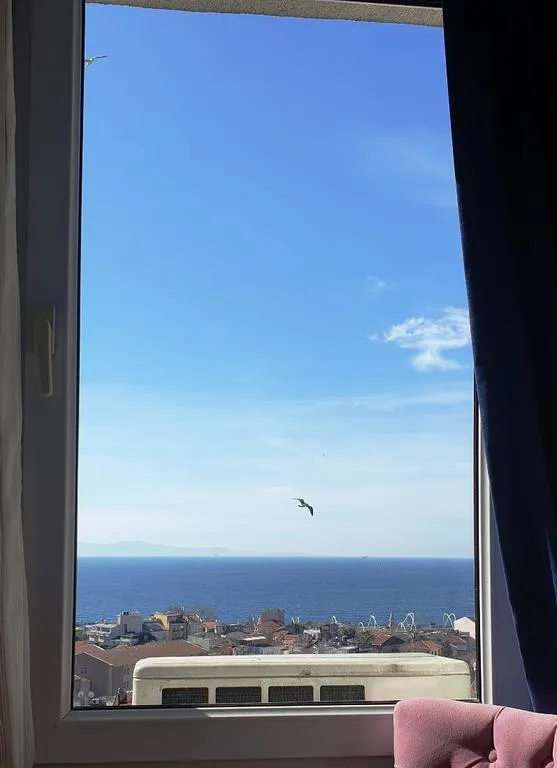 Deniz Manzaralı Çift Kişilik Oda